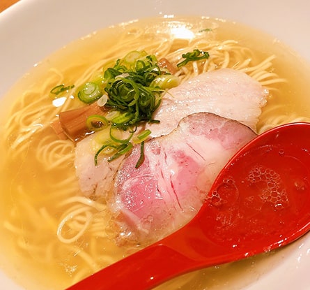 麺屋 翔 西新宿本店のラーメン写真