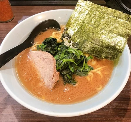 横浜家系らーめん 侍 渋谷本店のラーメン写真