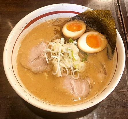 拉麺 阿修羅のラーメン写真