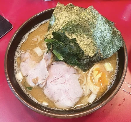 らーめん 谷瀬家 新橋店のラーメン写真