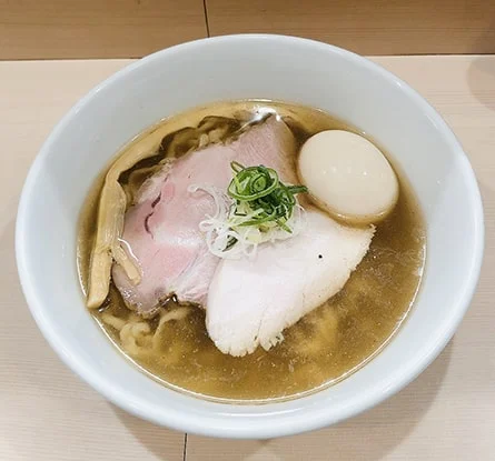 手揉み中華そば 中村のラーメン写真