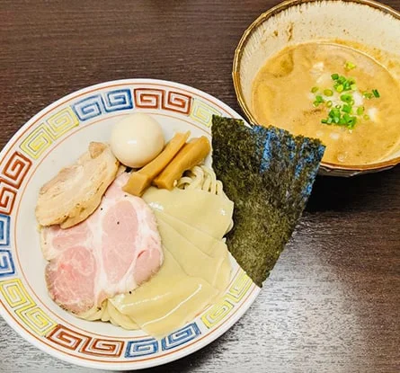 淳之助製麺所のラーメン写真