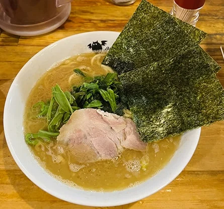 洞くつ家のラーメン写真