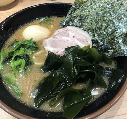 漢ラーメン 室のラーメン写真