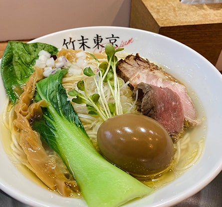 竹末東京Premiumのラーメン写真