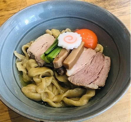 だしと麺 遊泳のラーメン写真