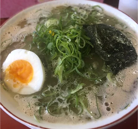 中州屋台長浜ラーメン 初代 健太 東京高円寺本店のラーメン写真