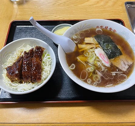 牛乳屋食堂のラーメン写真