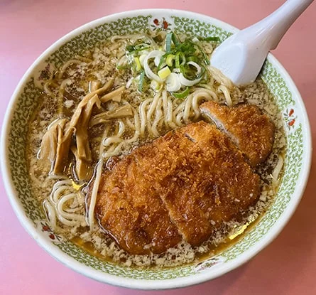 中華飯店 聖龍のラーメン写真