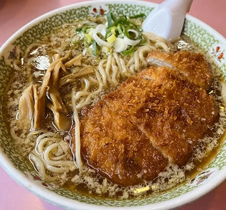 中華飯店 聖龍のラーメン写真