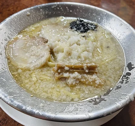 らーめん 勝 燕三条店のラーメン写真