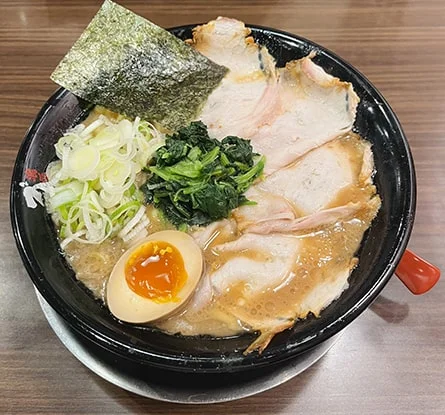 麺作 豚シャモジのラーメン写真