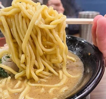 麺作 豚シャモジのラーメン写真