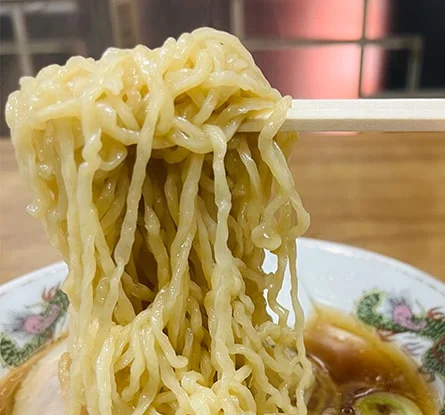 手打らーめん 柳屋のラーメン写真
