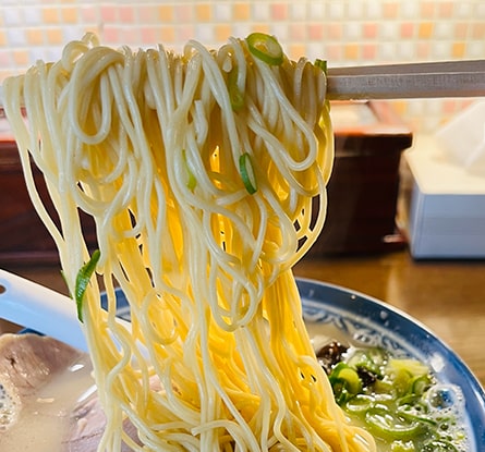 博多ラーメン しばらく 日本橋店のラーメン写真