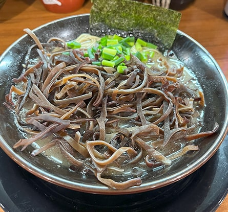 博多長浜らーめん ぼたんのラーメン写真
