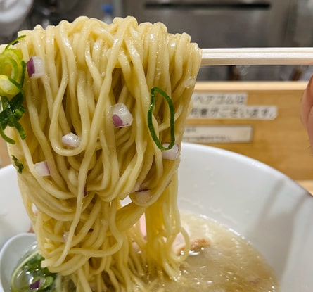 貝麺 みかわのラーメン写真