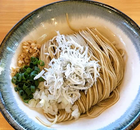 中華蕎麦 鳴神食堂のラーメン写真