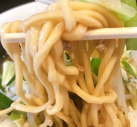 激辛拉麺 鷹の爪のラーメン写真