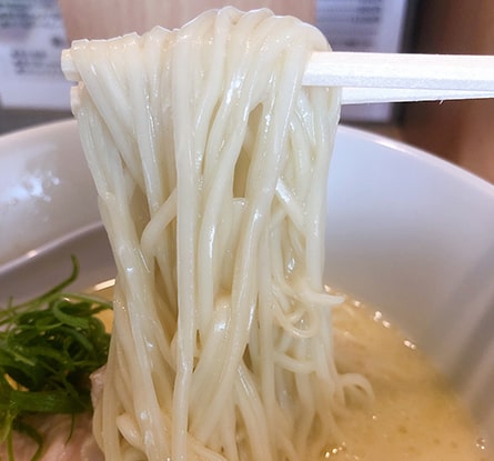 らーめんMAIKAGURAのラーメン写真