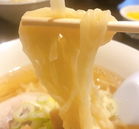 手打ちらーめん はやぶさのラーメン写真