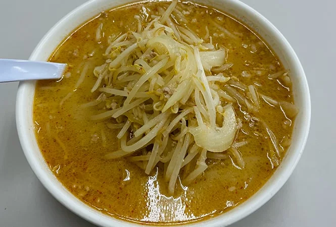 食堂ミサ 本店のラーメン写真