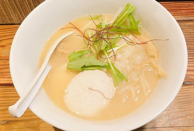 鶏そば みた葉のラーメン写真